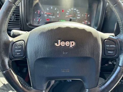 Used 2006 Jeep Wrangler Rubicon w/ Security Group AWD/4WD image 28