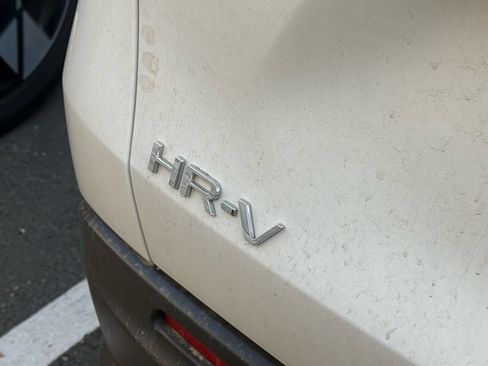 Used 2024 Honda HR-V LX image 13