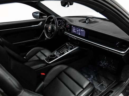 Used 2020 Porsche 911 Carrera 4S image 41