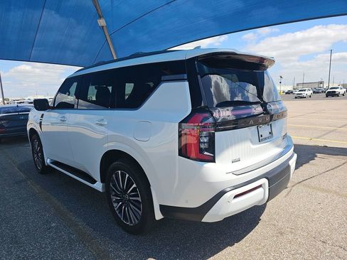 Used 2025 Nissan Armada Platinum Reserve image 7