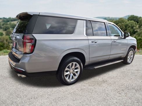 Used 2024 Chevrolet Suburban Premier RWD image 10