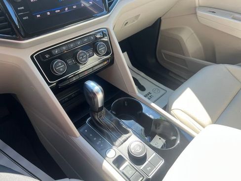Used 2022 Volkswagen Atlas SE image 22