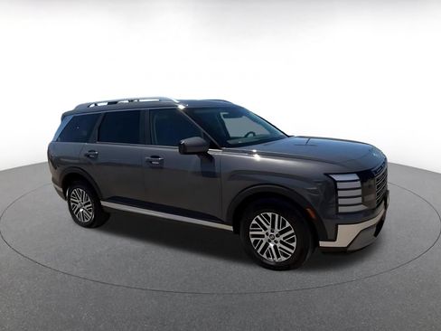 Used 2026 Hyundai Palisade SEL FWD image 2