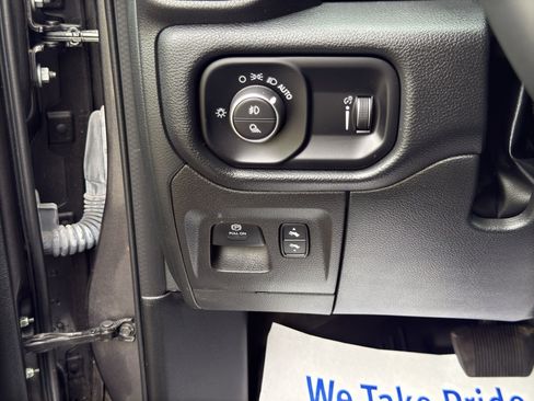 Used 2022 RAM 1500 Big Horn AWD/4WD image 21