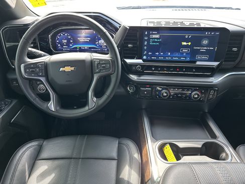 Used 2024 Chevrolet Silverado 2500 High Country w/ High Country Premium Package image 16