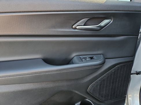 Used 2024 Jeep Grand Cherokee L Altitude image 18