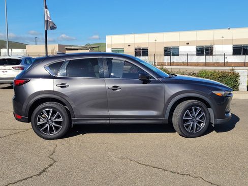Used 2017 MAZDA CX-5 Grand Touring w/ Premium Package image 3
