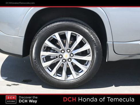 Used 2023 Chevrolet Traverse Premier w/ LPO, Floor Liner Package FWD image 23