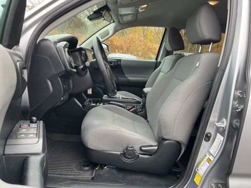 Used 2021 Toyota Tacoma SR image 16