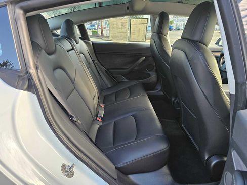 Used 2022 Tesla Model 3 Long Range image 12