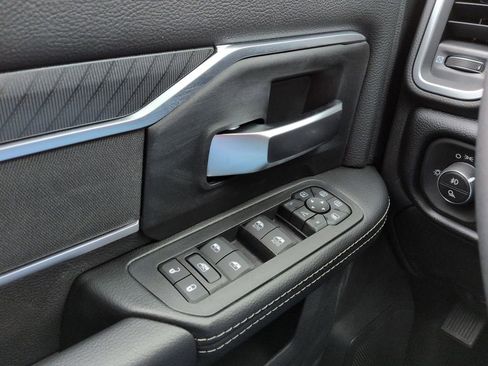 New 2026 RAM 2500 Big Horn AWD/4WD image 14