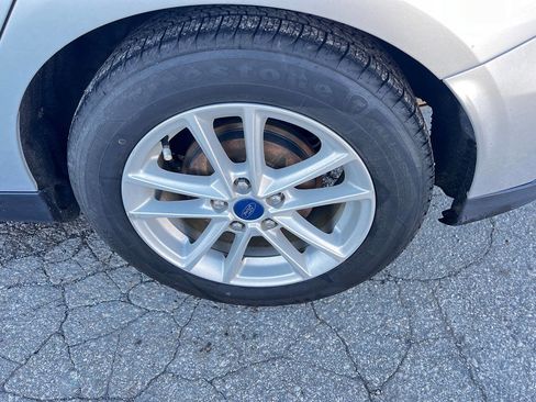 Used 2018 Ford Focus SE image 27