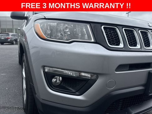 Used 2019 Jeep Compass Latitude w/ Popular Equipment Group FWD image 31