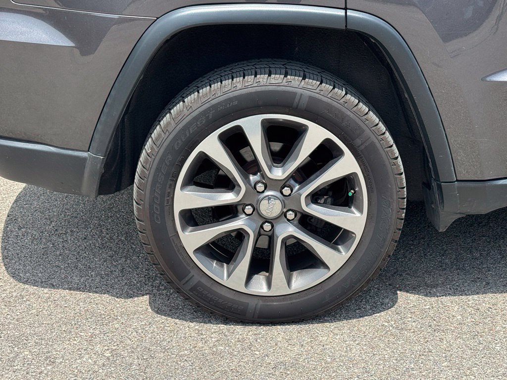 Used 2018 Jeep Grand Cherokee Limited AWD/4WD image 8