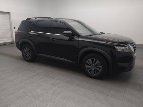 Used 2023 Nissan Pathfinder SV AWD/4WD image 11