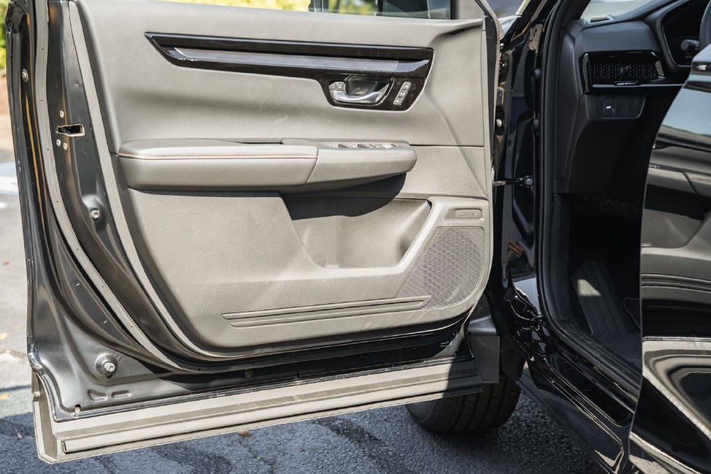 Certified 2026 Honda CR-V Sport Touring image 40