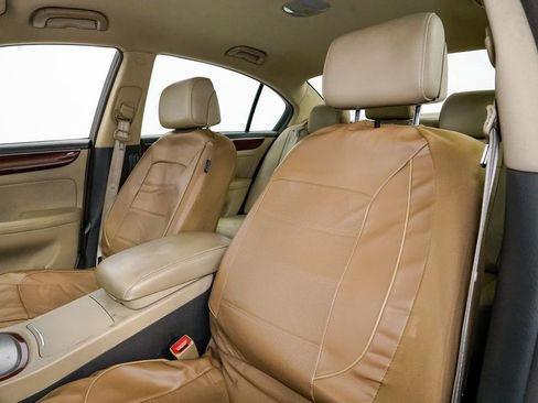 Used 2012 Hyundai Genesis 3.8 image 8