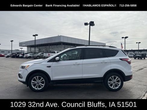 Used 2018 Ford Escape SE image 5