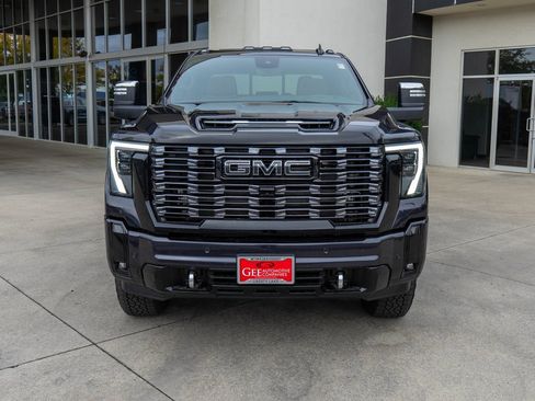 New 2026 GMC Sierra 3500 Denali Ultimate image 2