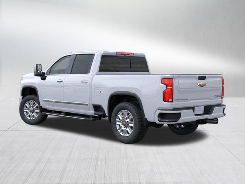 New 2026 Chevrolet Silverado 3500 High Country w/ High Country Premium Package AWD/4WD image 3
