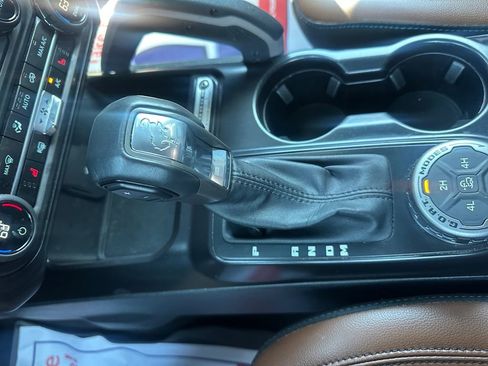 Used 2024 Ford Bronco Outer Banks image 32