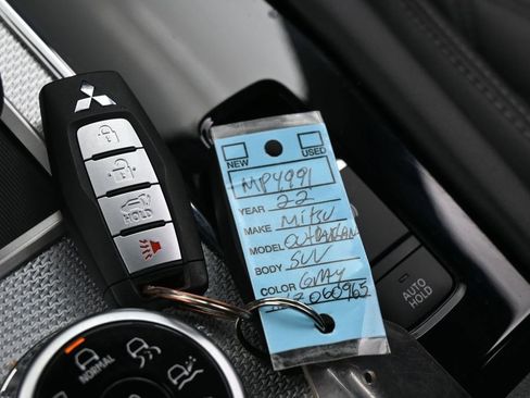 Used 2022 Mitsubishi Outlander SEL AWD/4WD image 27