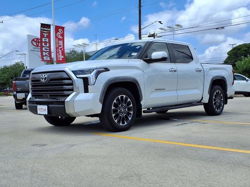 Used 2024 Toyota Tundra Limited w/ Power Package RWD image 1