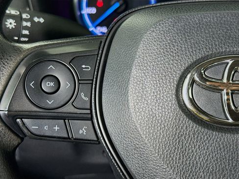 Used 2023 Toyota RAV4 LE AWD/4WD image 13