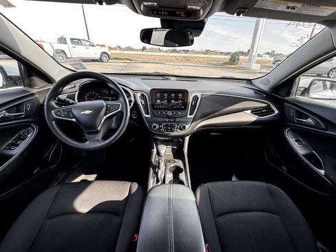 Used 2024 Chevrolet Malibu LT image 10