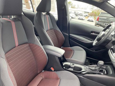Certified 2025 Toyota Corolla SE image 20