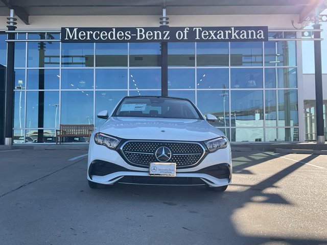 Used 2025 Mercedes-Benz E 350 4MATIC Sedan image 4