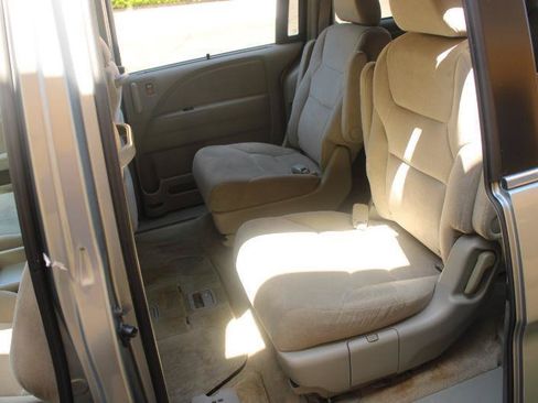 Used 2005 Honda Odyssey EX image 10