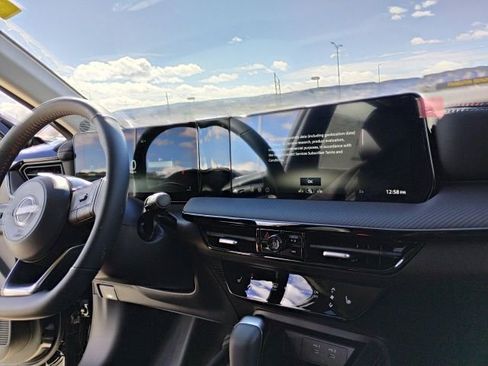 New 2026 Nissan Kicks SR w/ Cold Weather Package AWD/4WD image 17
