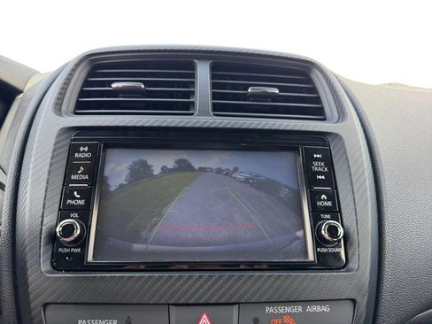 Used 2024 Mitsubishi Outlander Sport ES AWD/4WD image 18