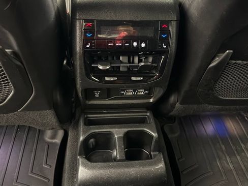 Used 2022 Jeep Grand Cherokee L Overland w/ Luxury Tech Group IV AWD/4WD image 31