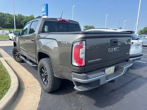 Used 2017 GMC Canyon SLE w/ SLE Convenience Package AWD/4WD image 5