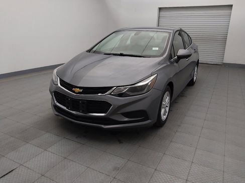Used 2018 Chevrolet Cruze LT image 15