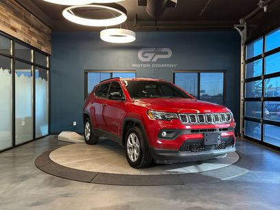 Used 2025 Jeep Compass Latitude