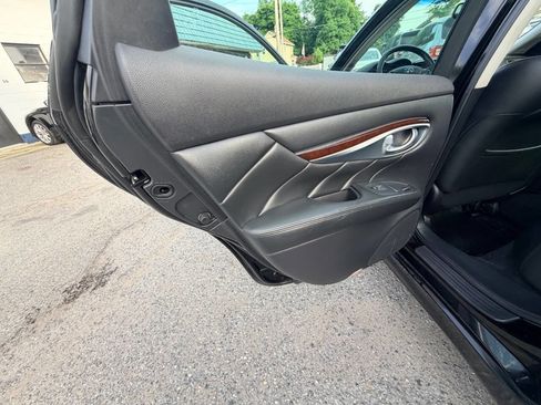 Used 2011 INFINITI M37 x w/ Premium Pkg AWD/4WD image 38