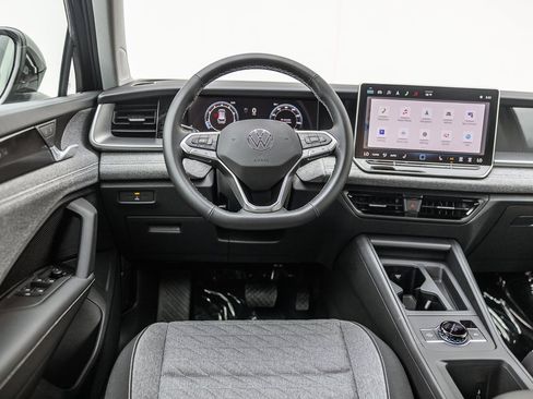 New 2026 Volkswagen Tiguan S image 7