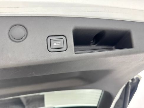 Used 2019 Chevrolet Equinox LT AWD/4WD image 86