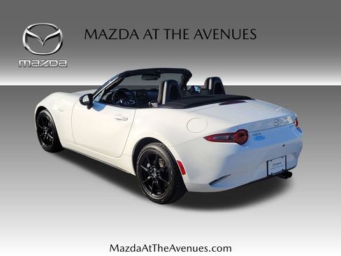 Used 2020 MAZDA MX-5 Miata Sport image 5