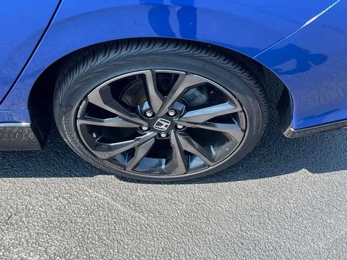 Used 2018 Honda Civic Sport image 7