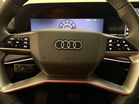 New 2026 Audi Q3 quattro 2.0T AWD/4WD image 17