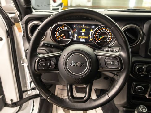 Used 2021 Jeep Wrangler Unlimited Sport AWD/4WD image 26