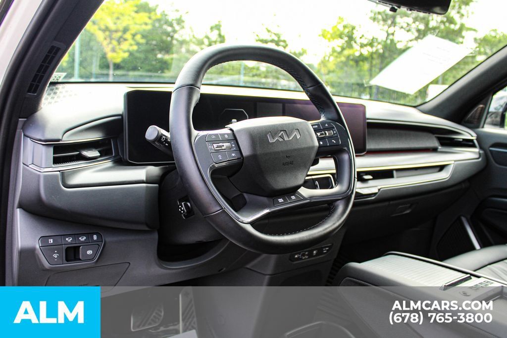 Used 2024 Kia EV9 GT-Line AWD/4WD image 33