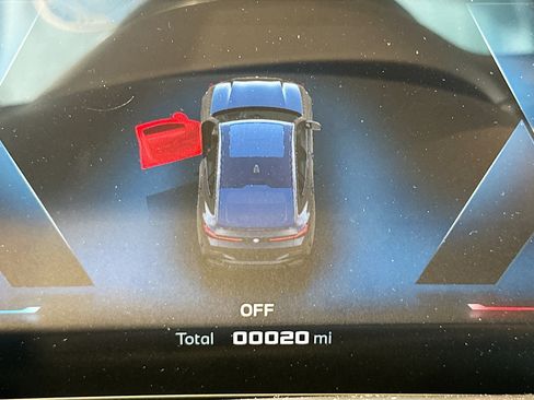 New 2027 BMW X6 M60i AWD/4WD image 9