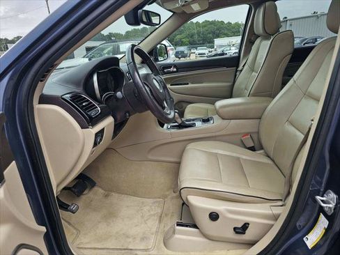Certified 2020 Jeep Grand Cherokee Overland AWD/4WD image 17