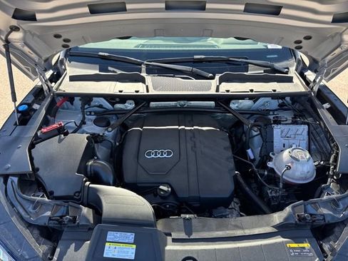 Used 2022 Audi Q5 2.0T Premium image 23