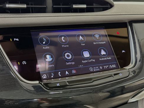 Used 2024 Cadillac XT6 Premium Luxury AWD/4WD image 17